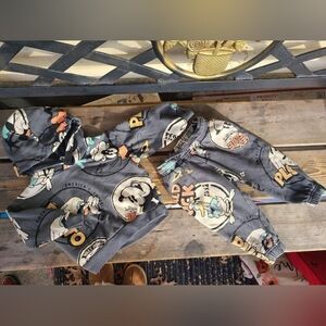 H&M DISNEY SZ 2T VGUC 2 pc set GRAY  MICKEY DONALD GOOFY sweatpants sweatshirt